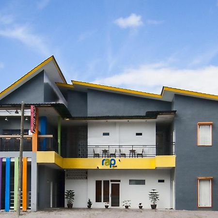 Rap Hotel Balige Extérieur photo