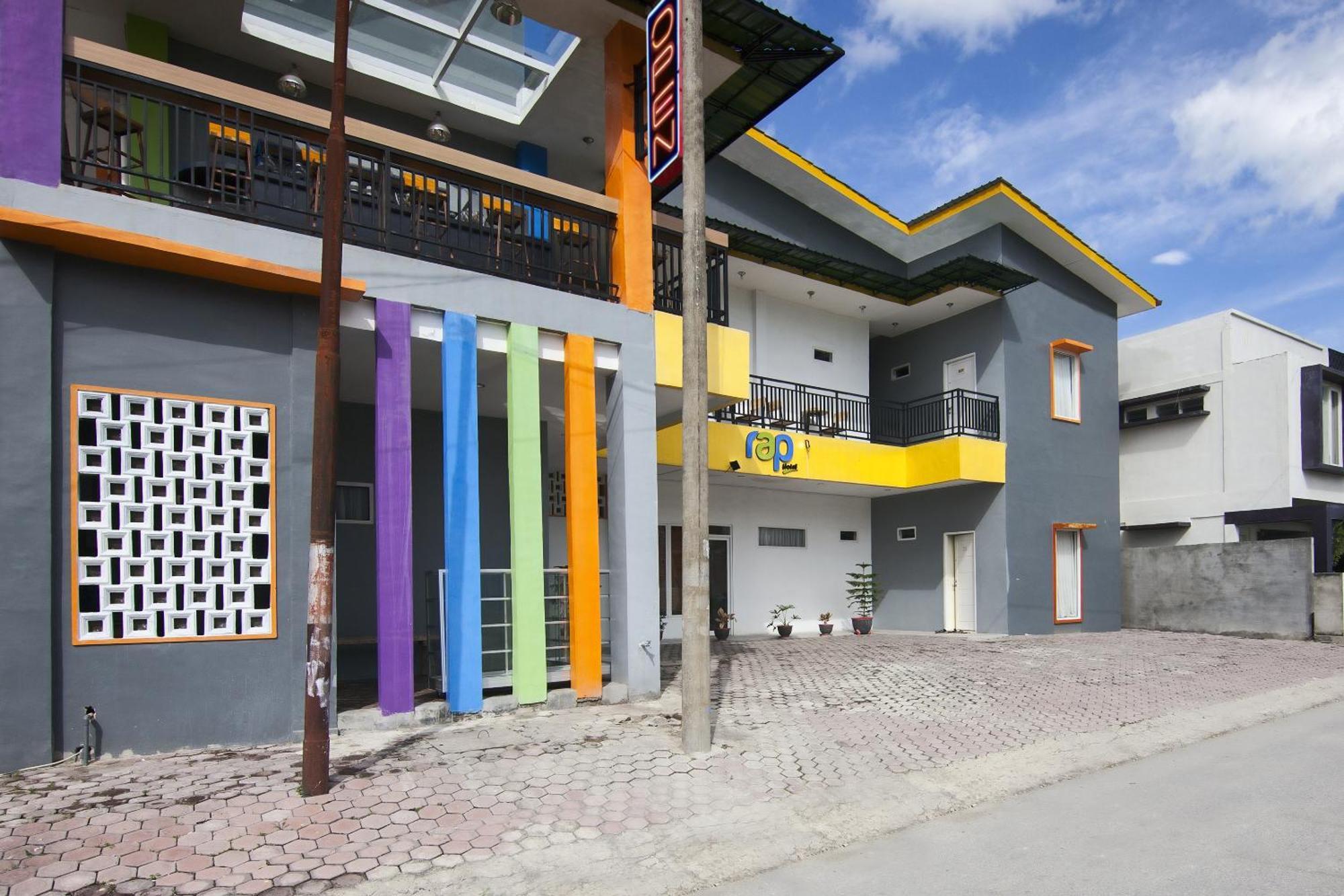 Rap Hotel Balige Extérieur photo